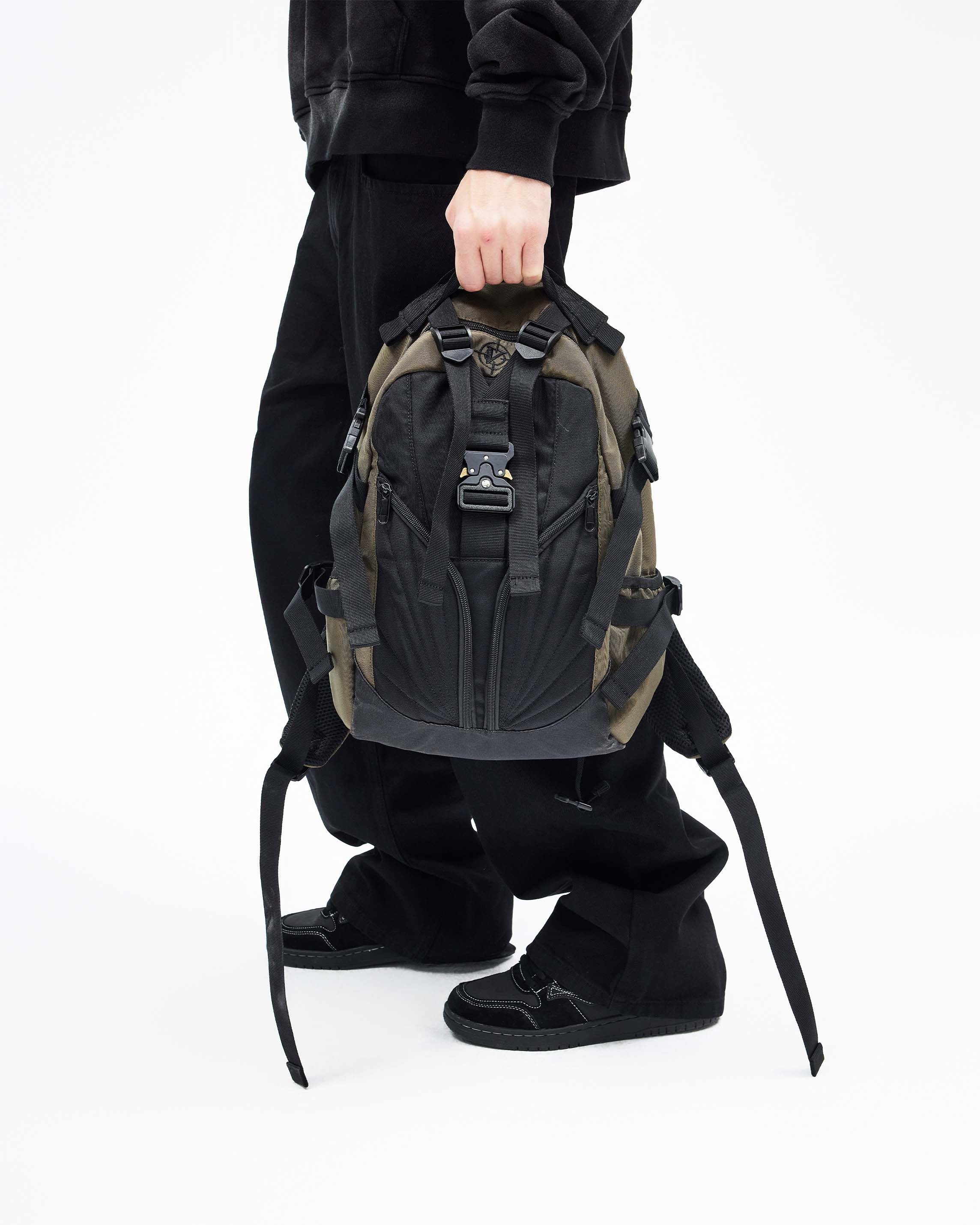 BUCKLE BACKPACK - MILITARY GREEN - Image 5
