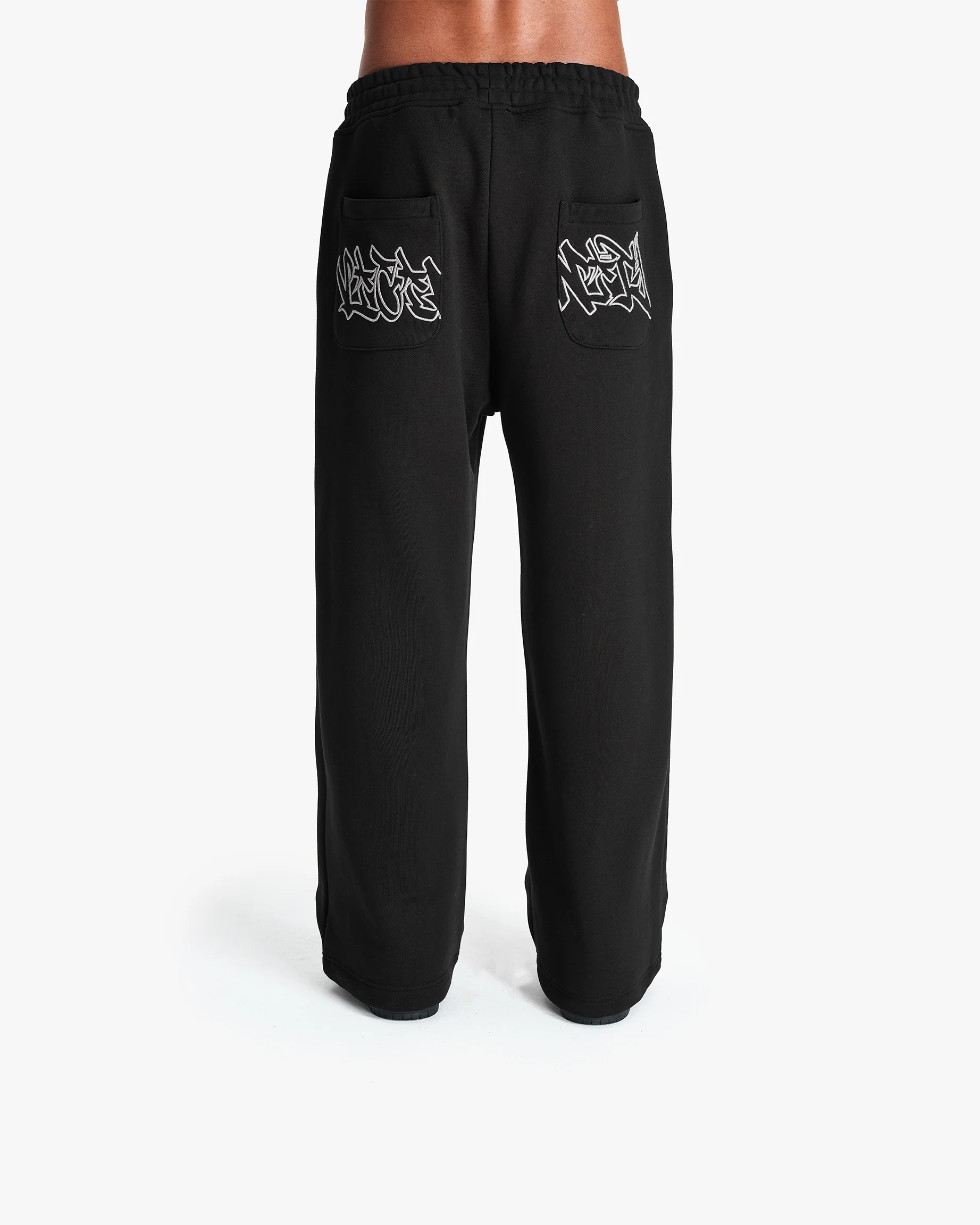 GRAFFITI JOGGER BLACK - Image 6