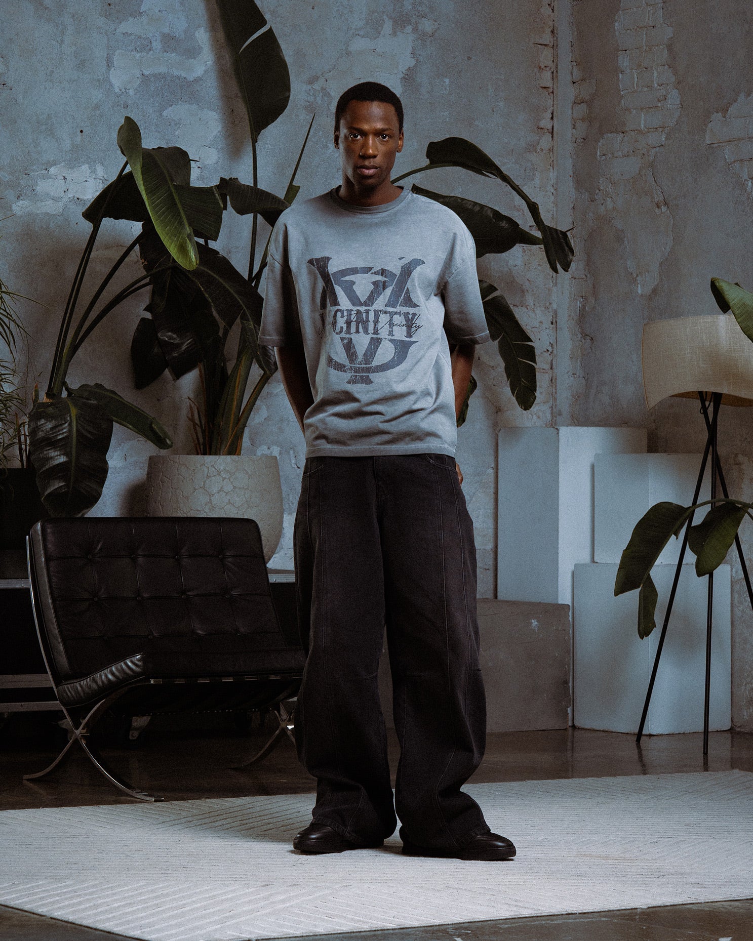 INITIALS TEE DARK GREY - Image 2
