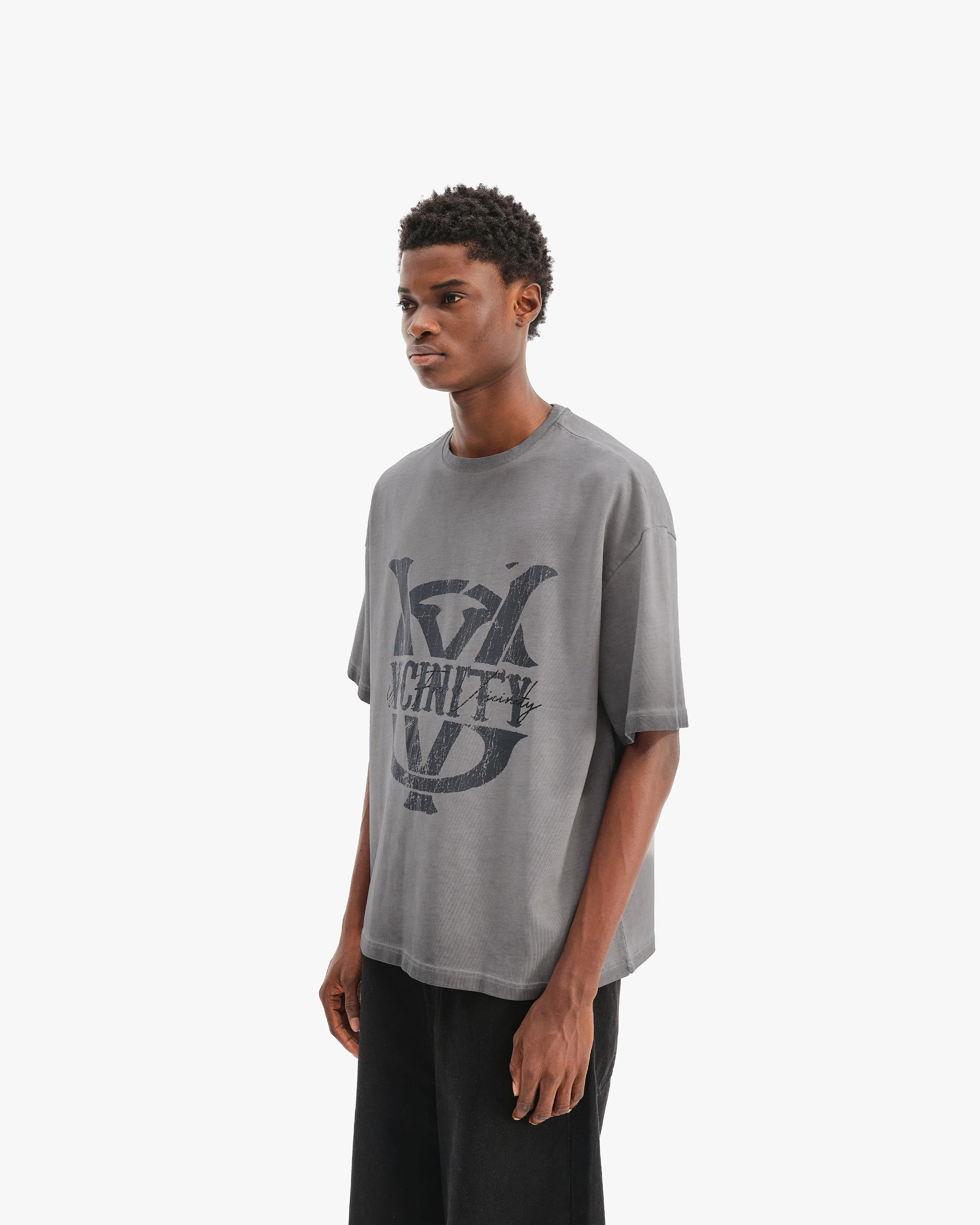 INITIALS TEE DARK GREY - Image 4