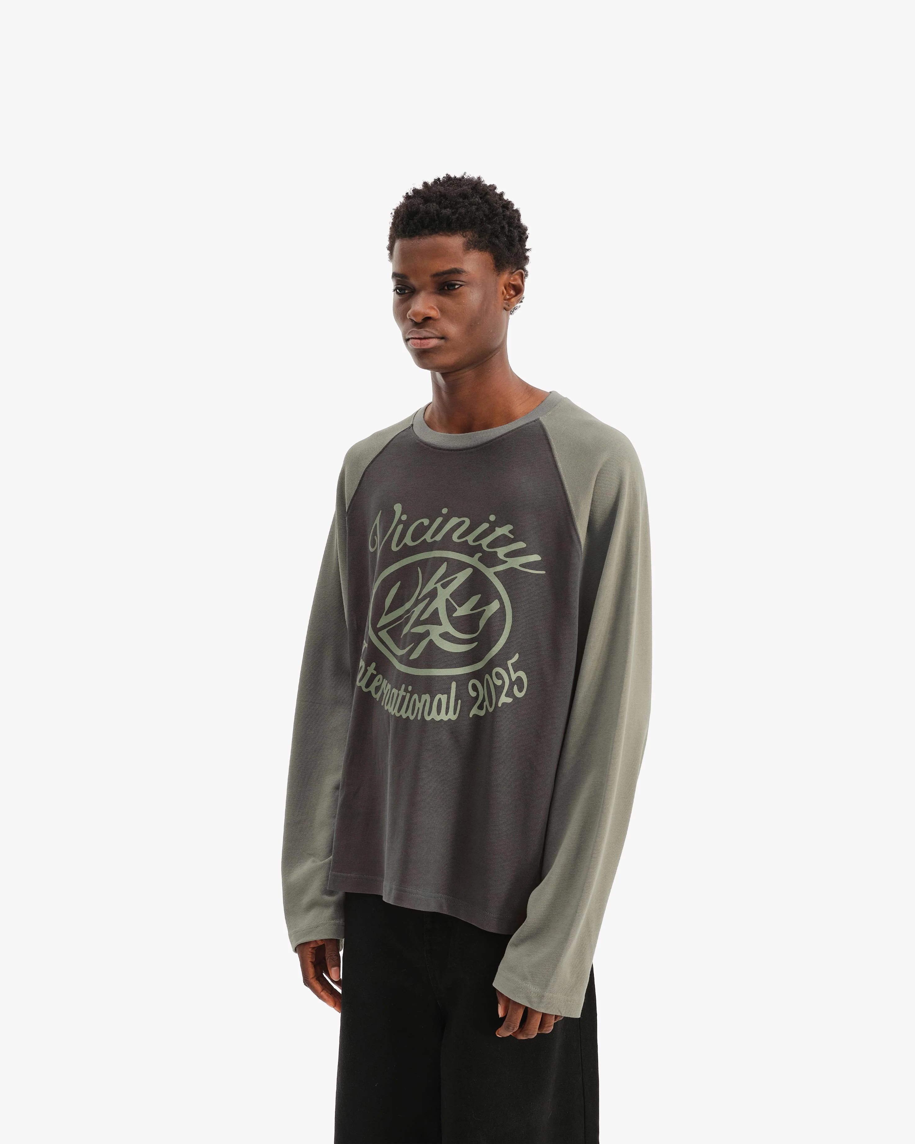 INTERNATIONAL LONGSLEEVE GREEN - Image 4