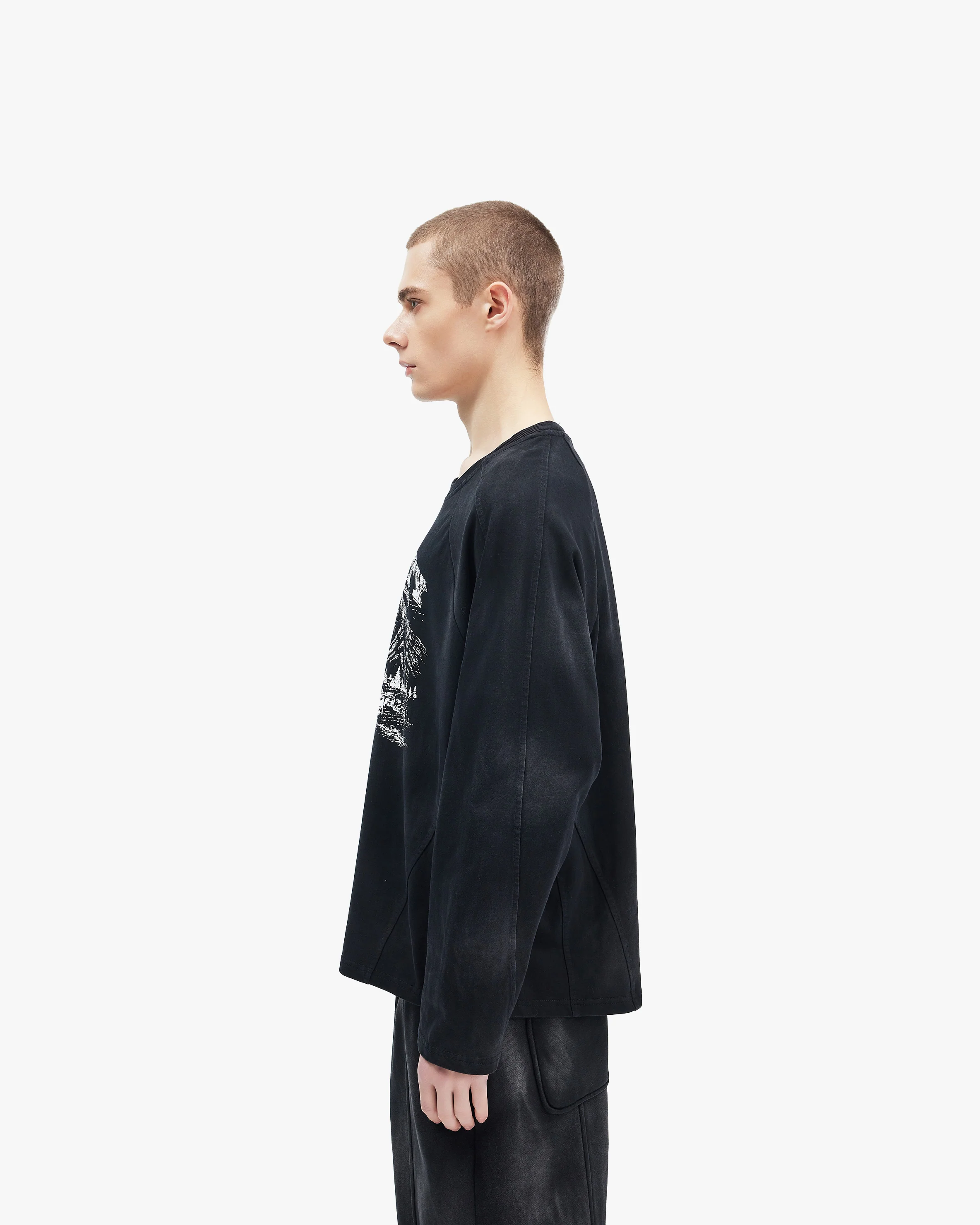 LANDSCAPE LONGSLEEVE BLACK - Image 5