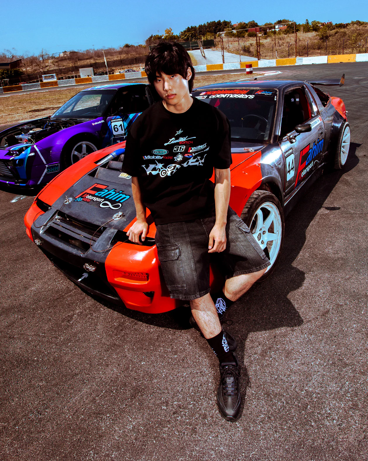 RACING LOGOS TEE BLACK - Image 2