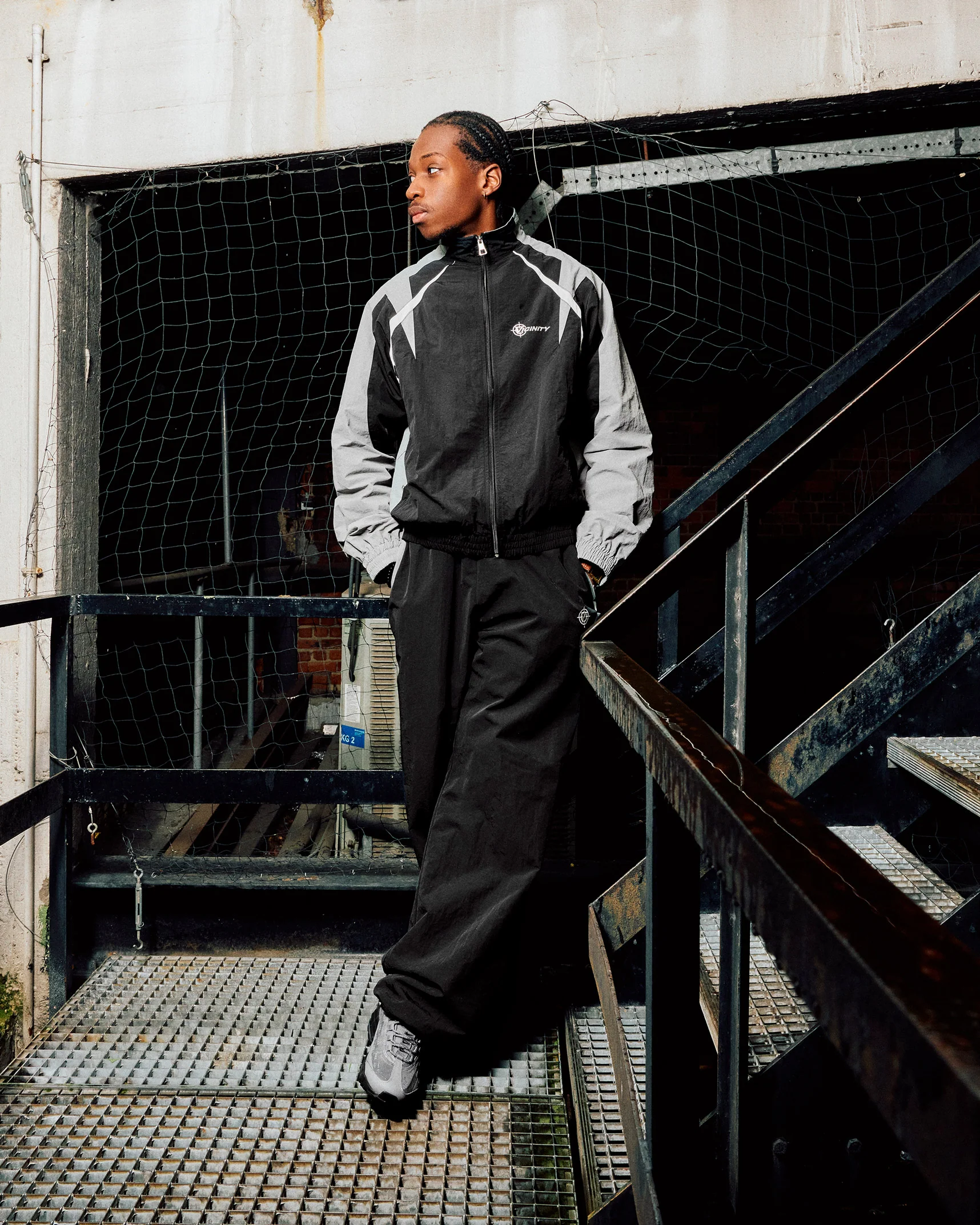TRACK JACKET V2 BLACK - Image 3