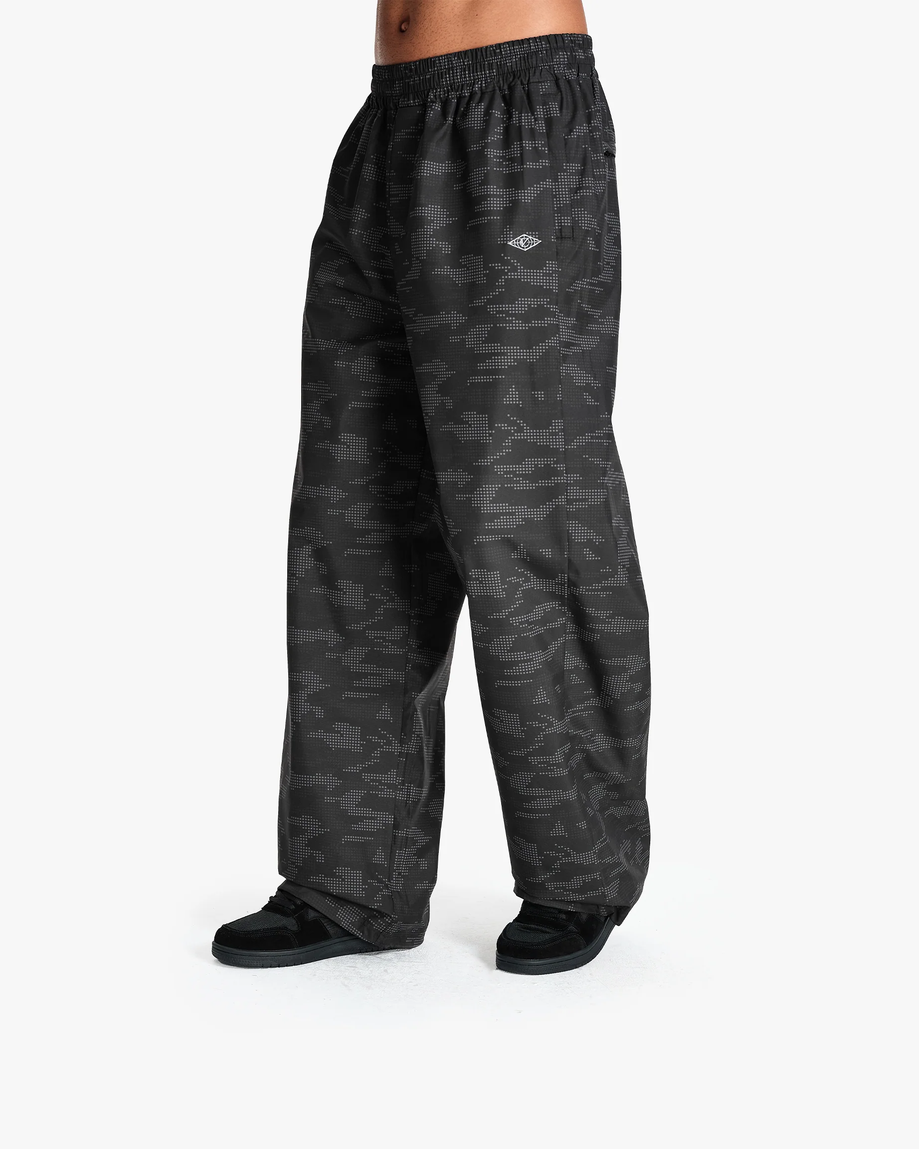 TRACK PANTS DOTTED CAMO BLACK - Image 8