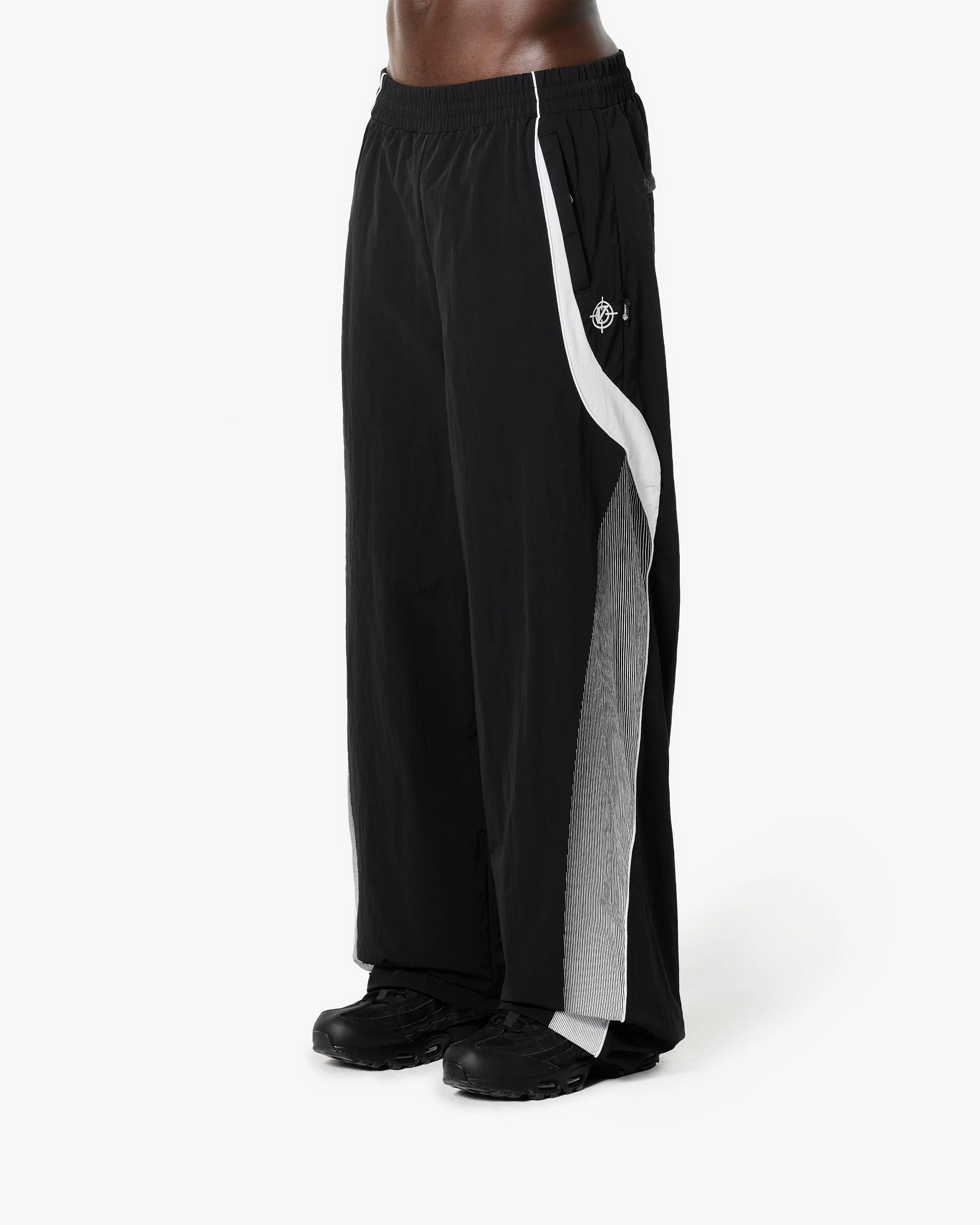 TRACK PANTS V4 BLACK - Image 4