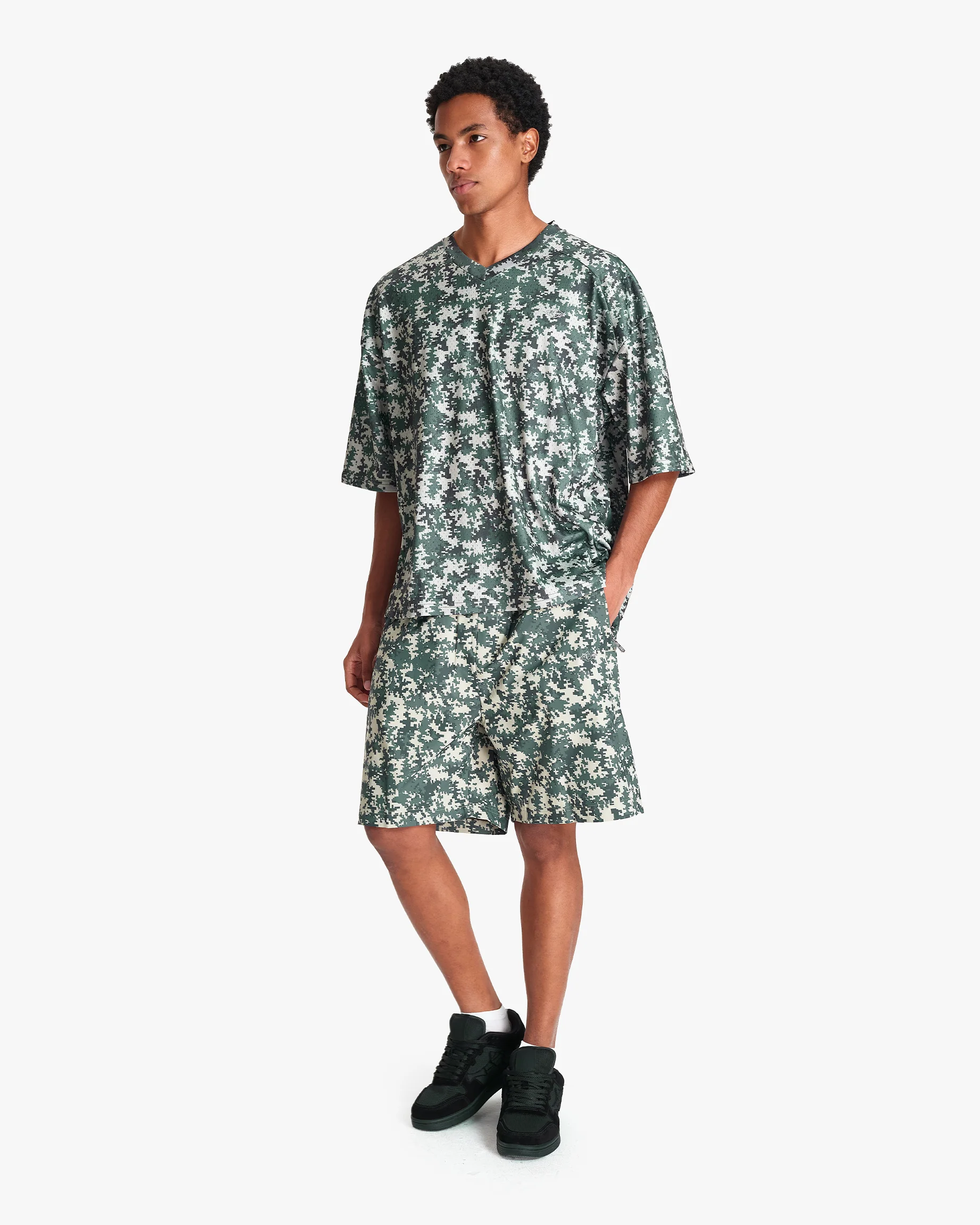 TRACK SHORTS PIXEL CAMO - Image 9