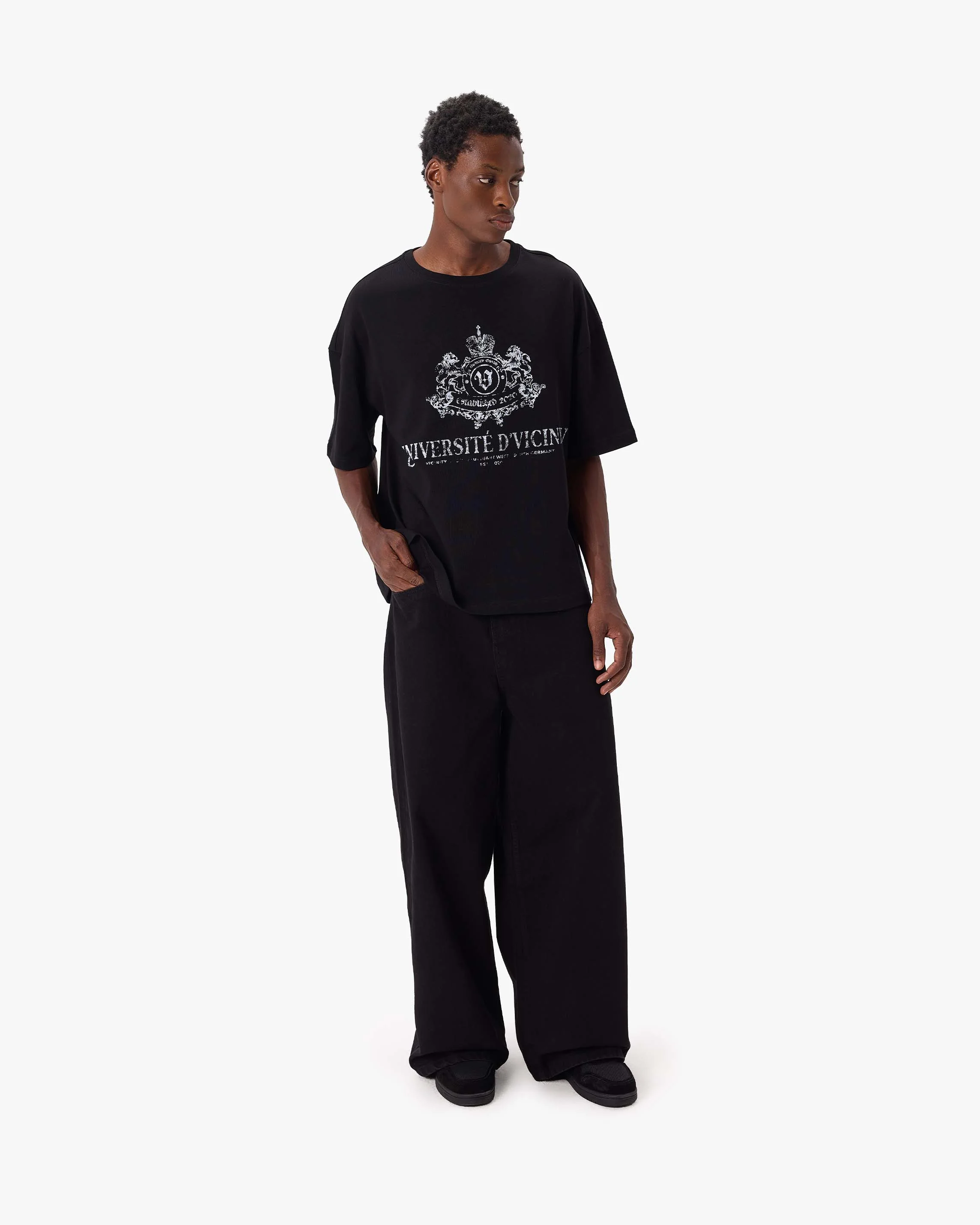 UNIVERSITE D' VICINITY TEE BLACK - Image 7