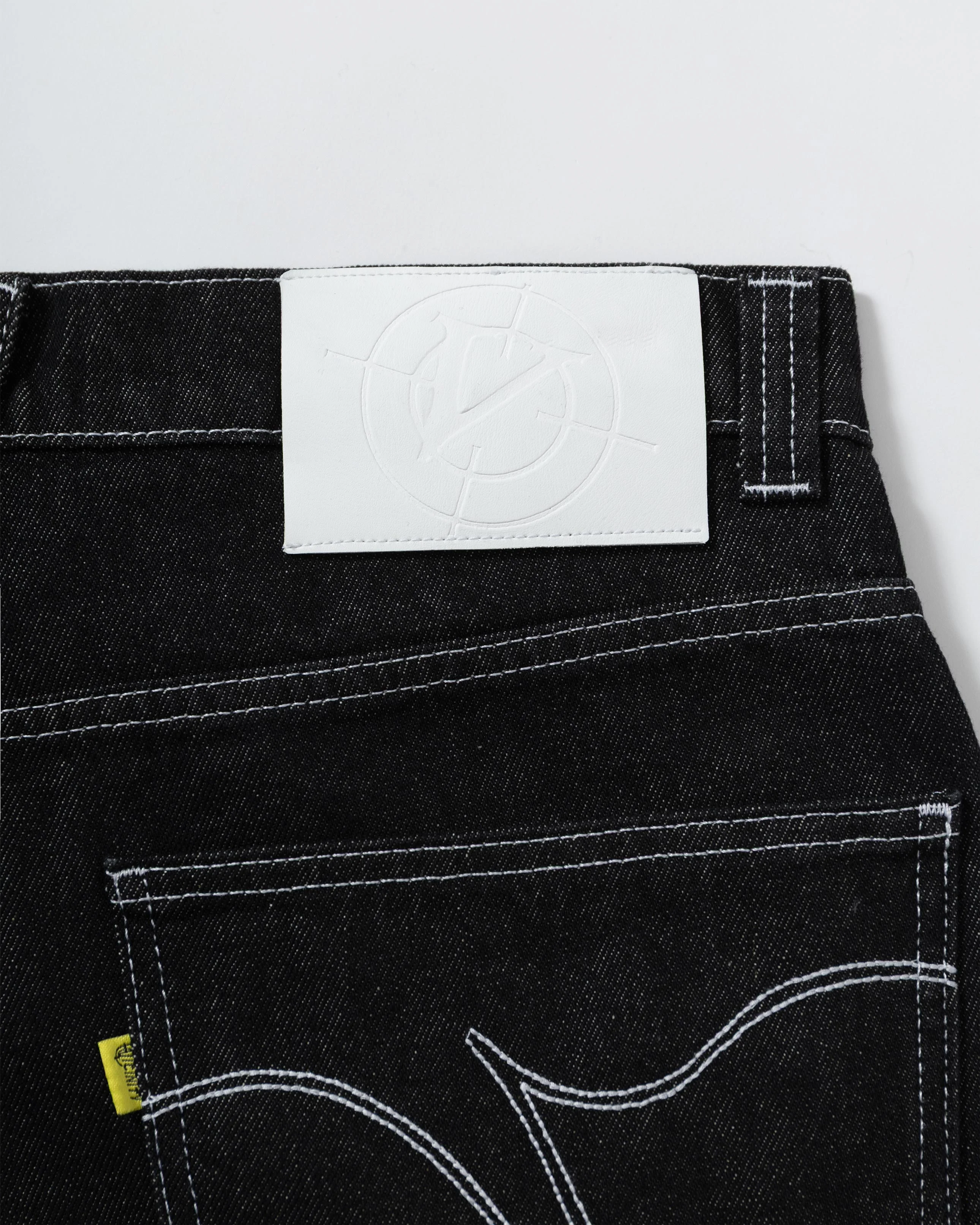 VOLUME DENIM RAW BLACK - Image 10