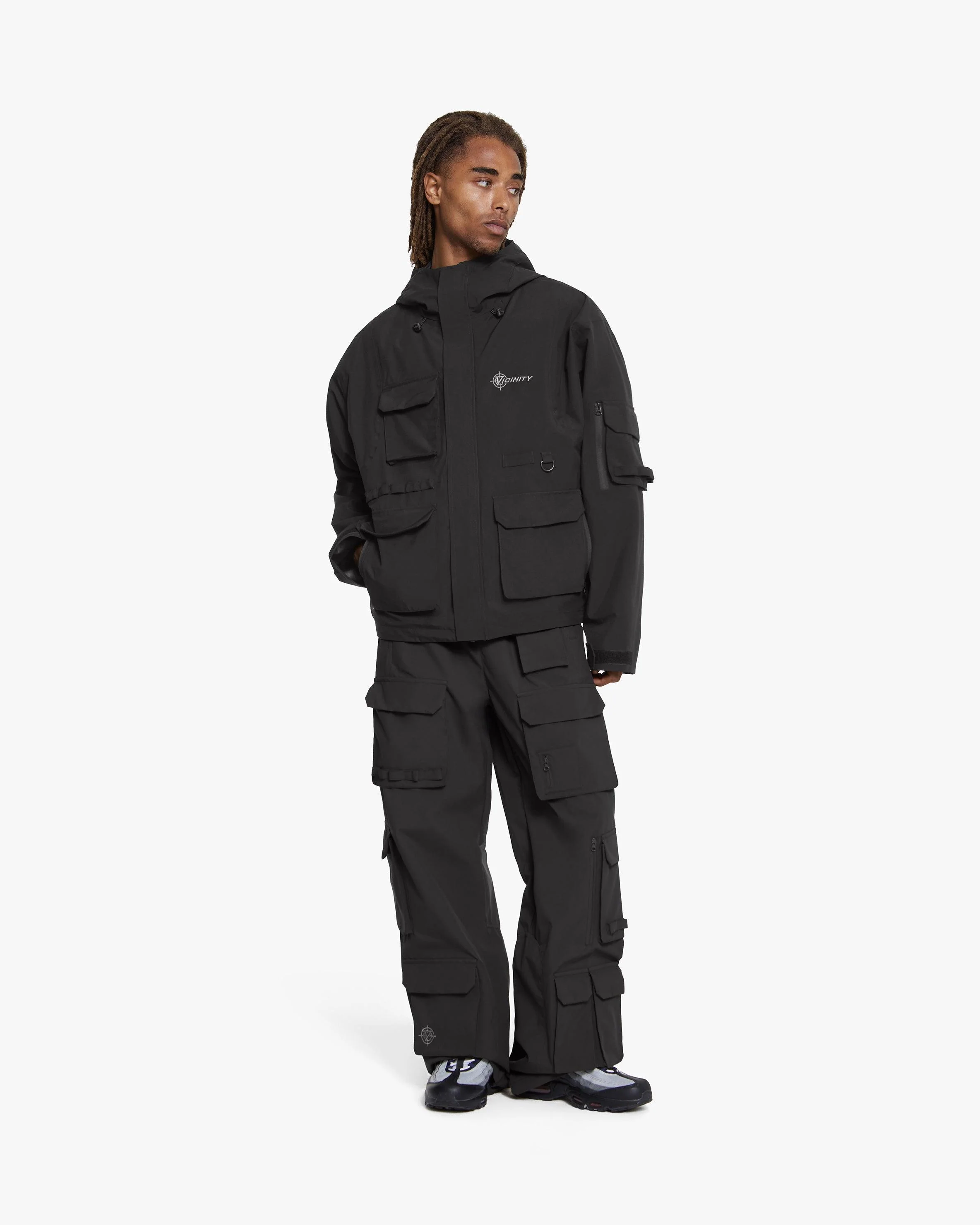 WINDBREAKER BLACK - Image 10